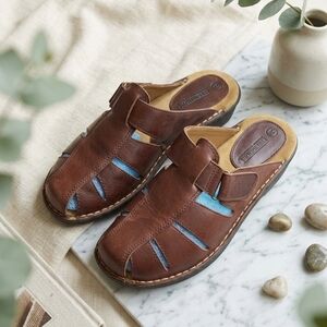 Predictions Brown Leather Slide Sandals with Blue Accents